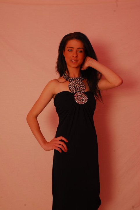 Jenny preparing for black cock