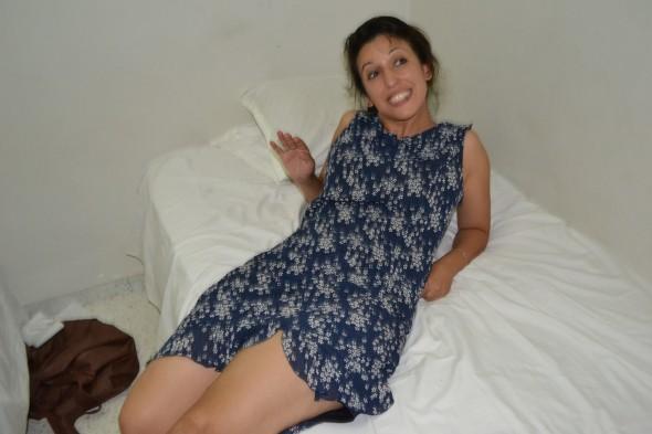 UK Wife seeks bareback fun with well endowed black male