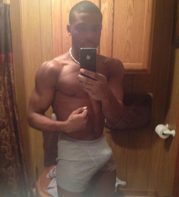 Seeking sexy cougars and milfs