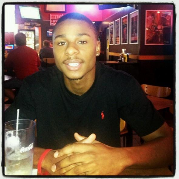 College Athlete From Texas Lookin To Fuck And Eat Pussy..