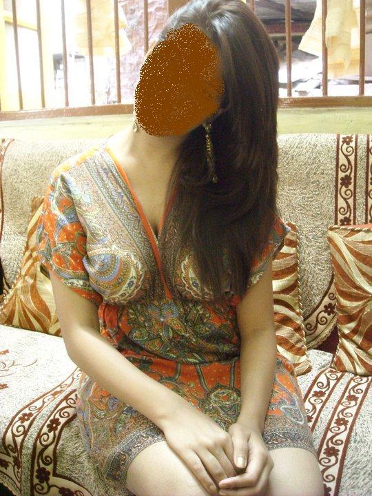 Erica from India searching for Hot Bull Erica from India searching for Hot Bull