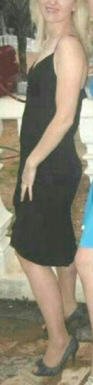 My girlfriends vagina flashed at her black gardner after I asked her to remove her panty My girlfriends vagina flashed at her black gardner after I asked her to remove her panty