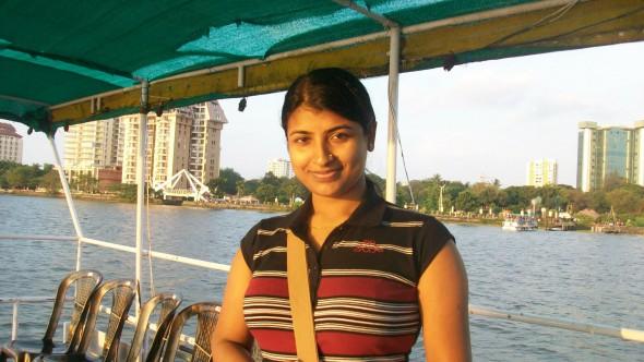 Indian cuckold husband seeks well endowed cock fo his wife...