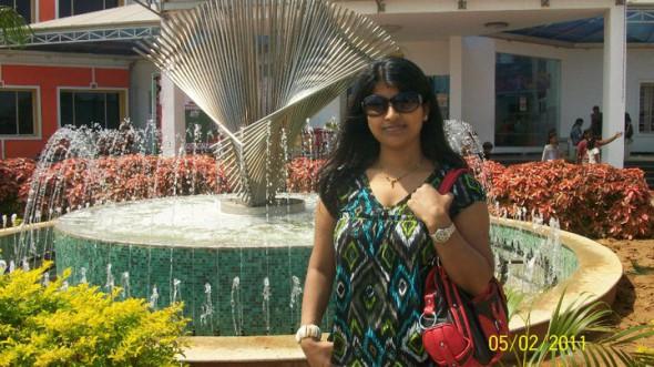 Indian cuckold husband seeks well endowed cock fo his wife...