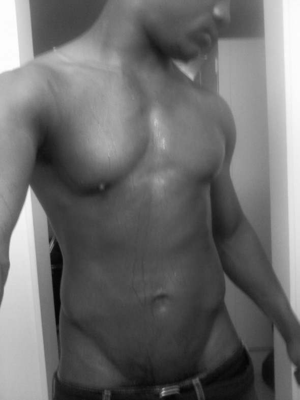 HORNY BLACK COCK LOOKING FOR FEMALE IN HOLLYWOOD!!!