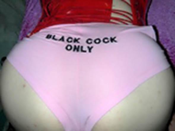 Black Cocks Interracial Panties - Dressed proper for Black Cock - Amateur Interracial Porn