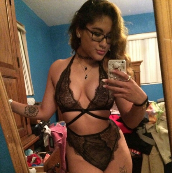 Latina looking for my first bbc!!!