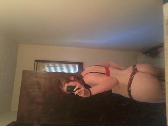 wants big black cock