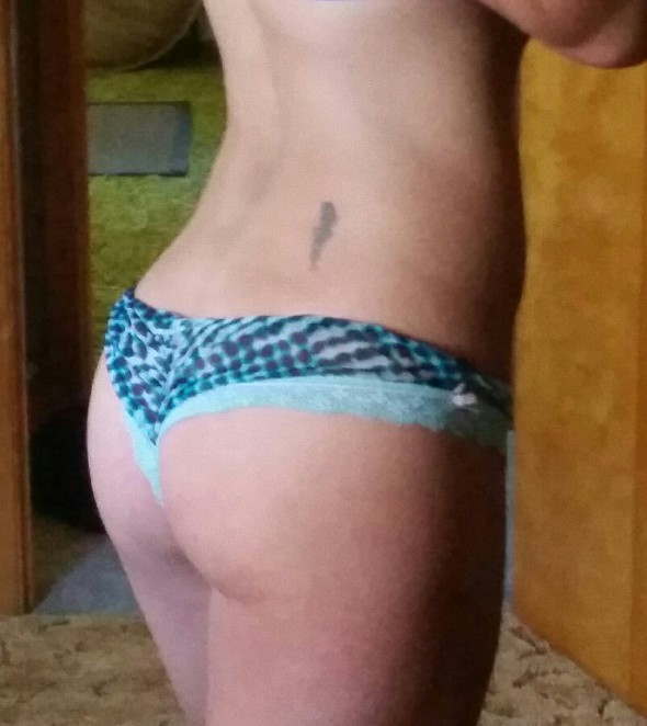 still horny tell me honestly what you think? still horny tell me honestly what you think?