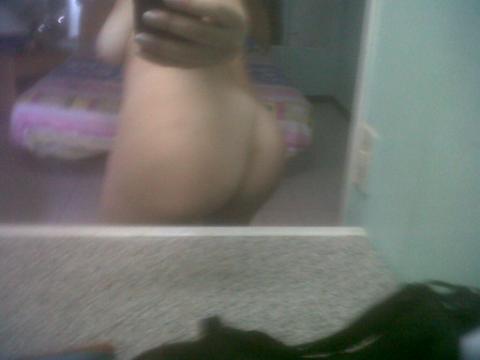 Mujer madura muy curiosa..que opinan?