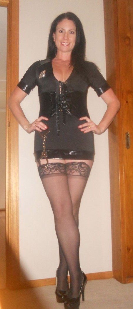 MILF wife for Black MAN