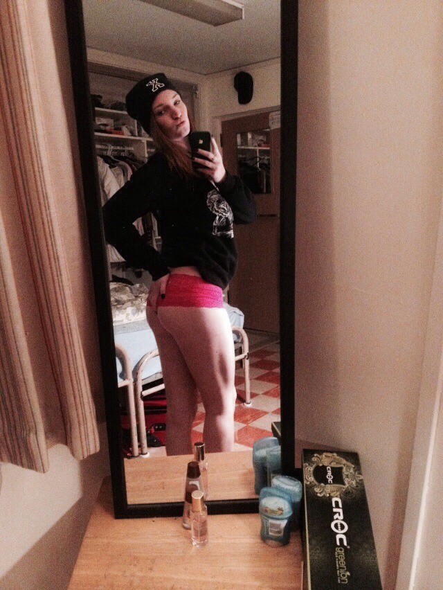 Bizarre Fantasy With Hot Mom