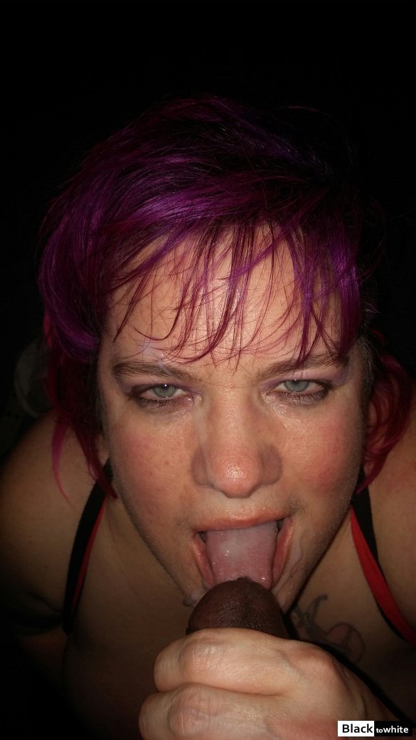 LOOKING FOR SUB WIFE