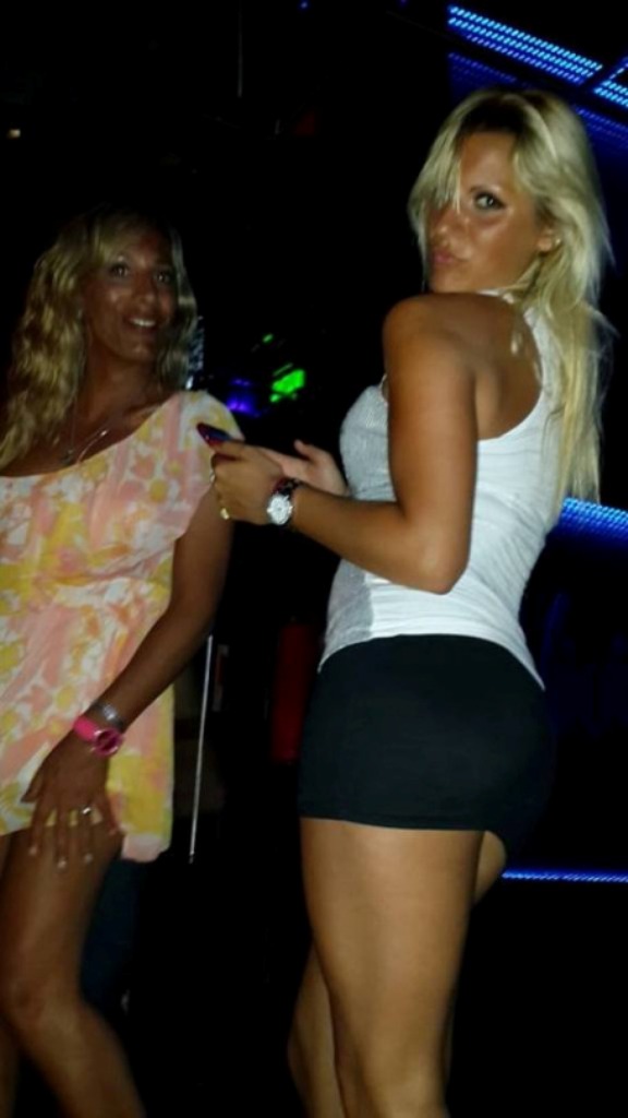 SLUT BLONDE ADDICTED TO BBC