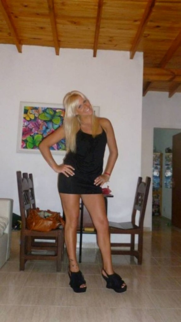 SLUT BLONDE ADDICTED TO BBC