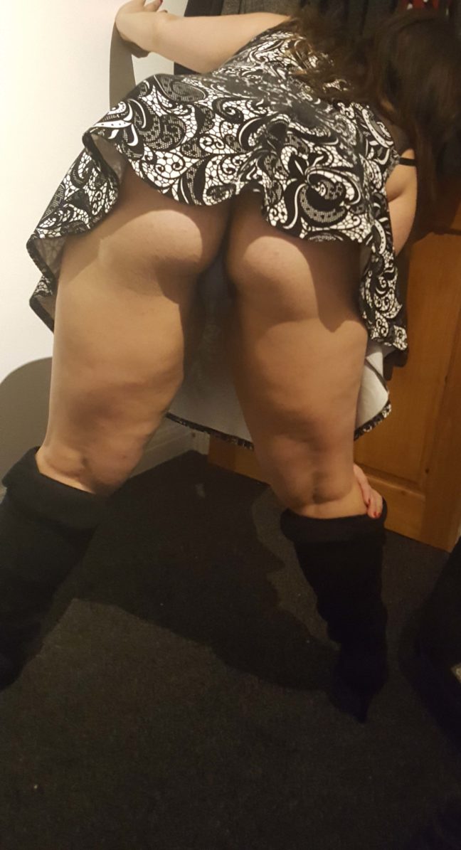 Cum tribute please Cum tribute please