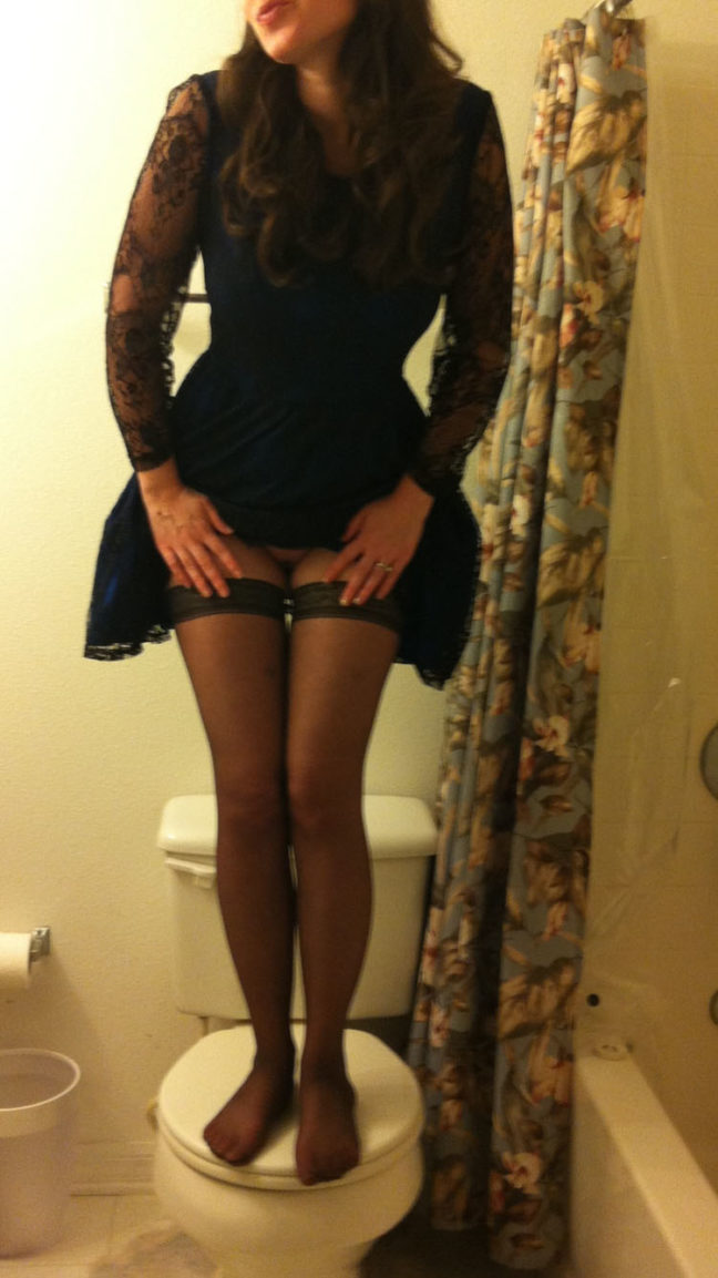 Sexy legs and my big ass 1